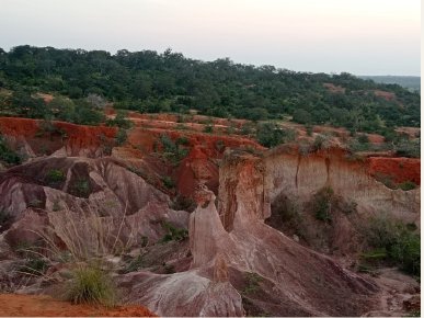 Red earth and canyon views